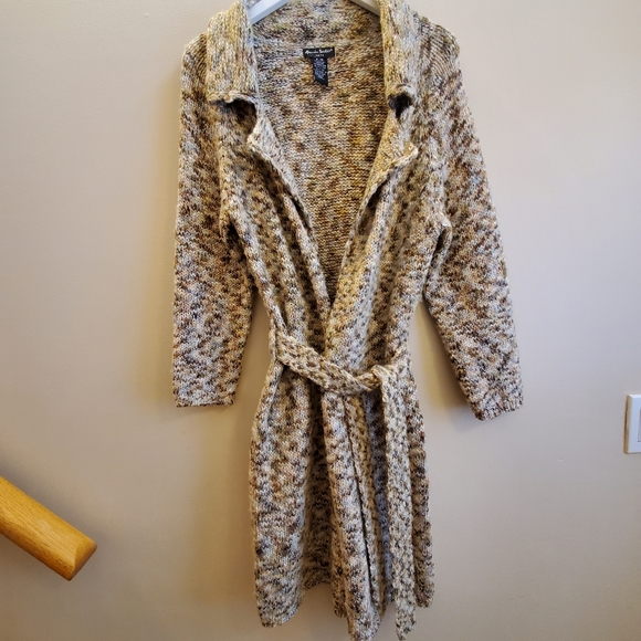 Alexandra Bartlett petit large cardigan sweater with self belt with collar - Picture 2 of 15